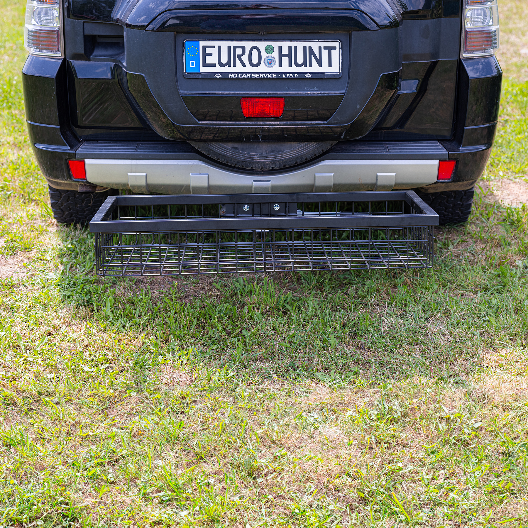 560932_E1